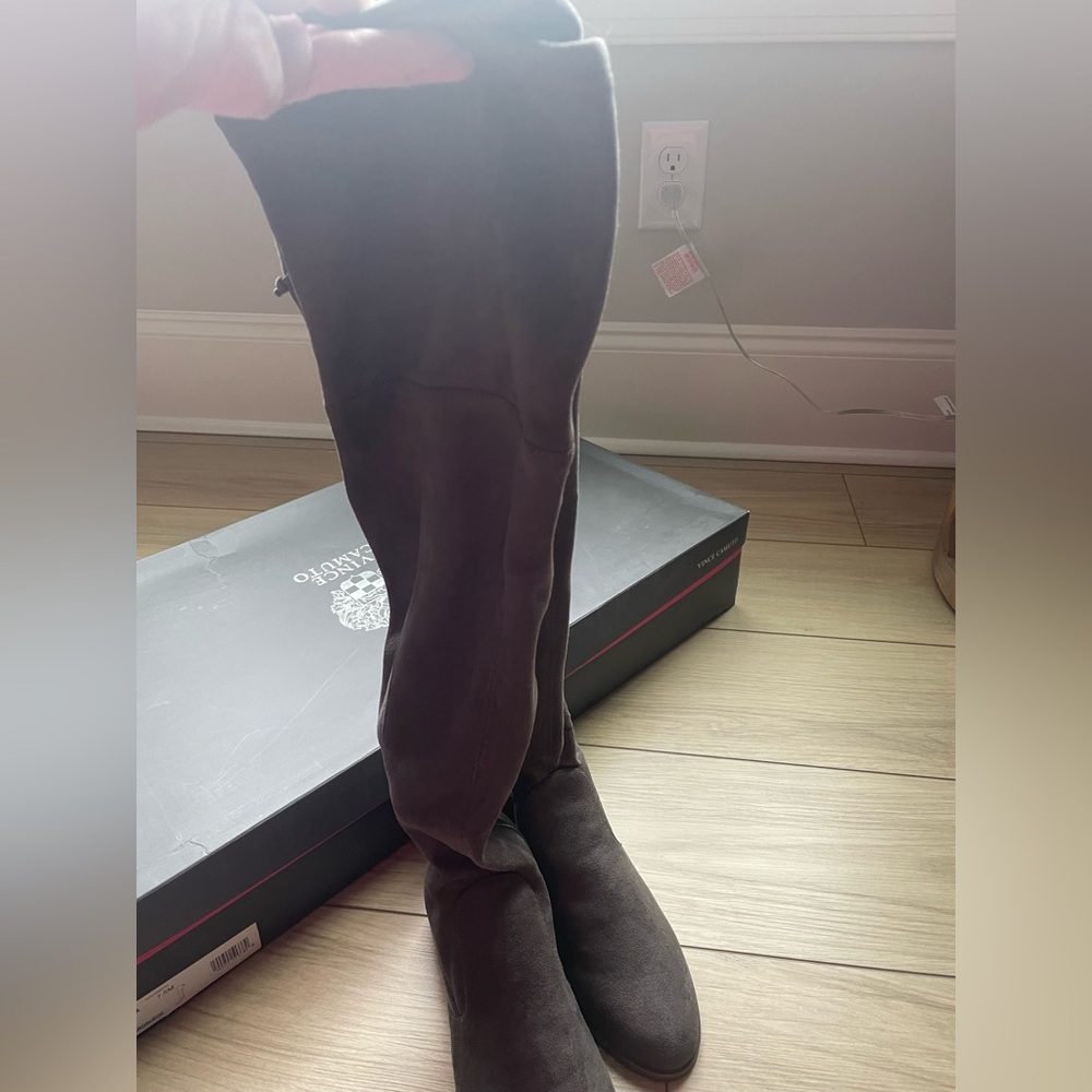 Vince Camuto over the knee boots grey 7.5 suede vintage Y2K